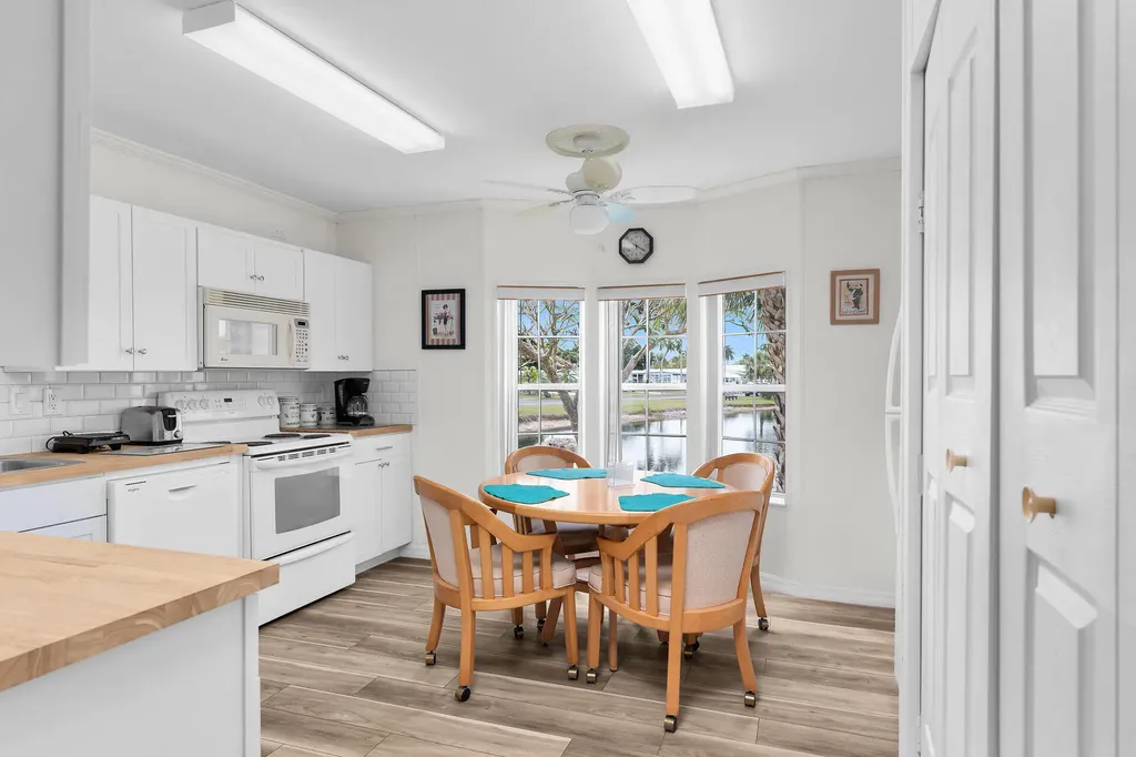 33 Monaco Terrace Naples FL 34112