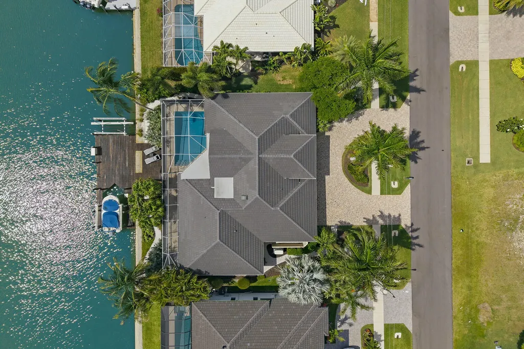 1741 Wavecrest Court Marco Island FL 34145