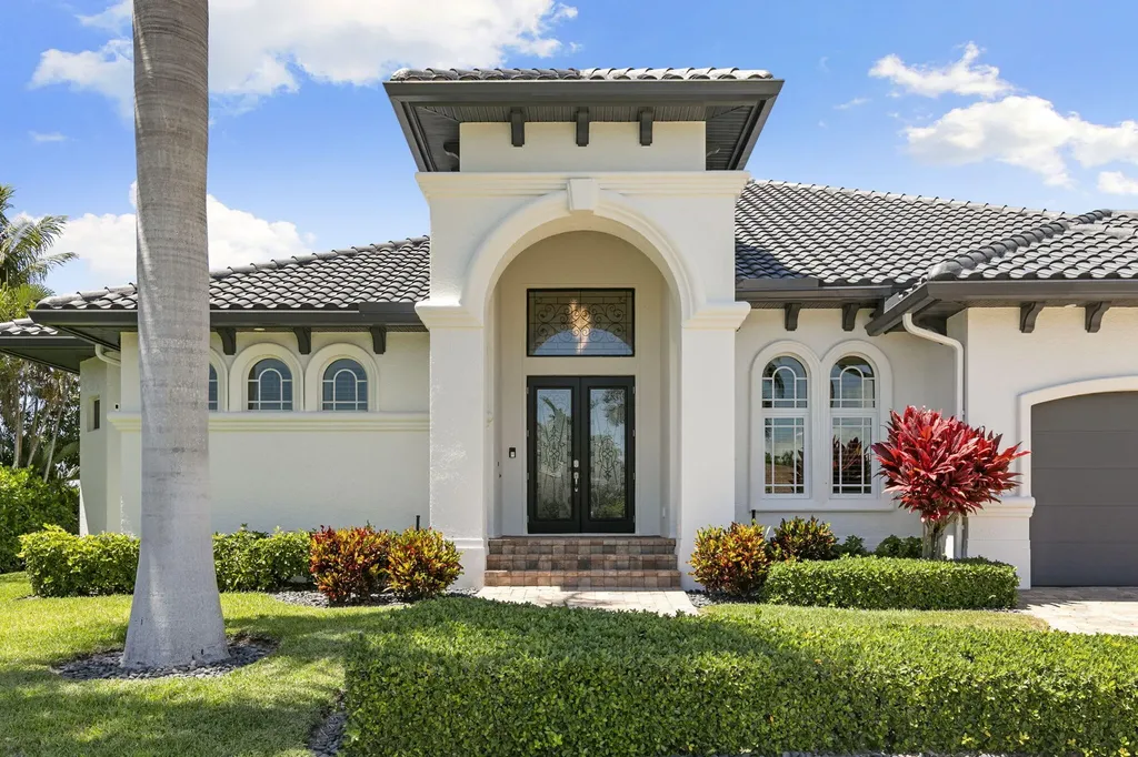 1722 N Bahama Avenue Marco Island FL 34145