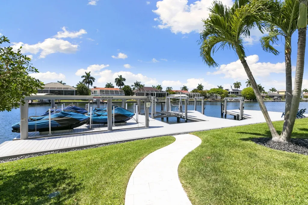1722 N Bahama Avenue Marco Island FL 34145