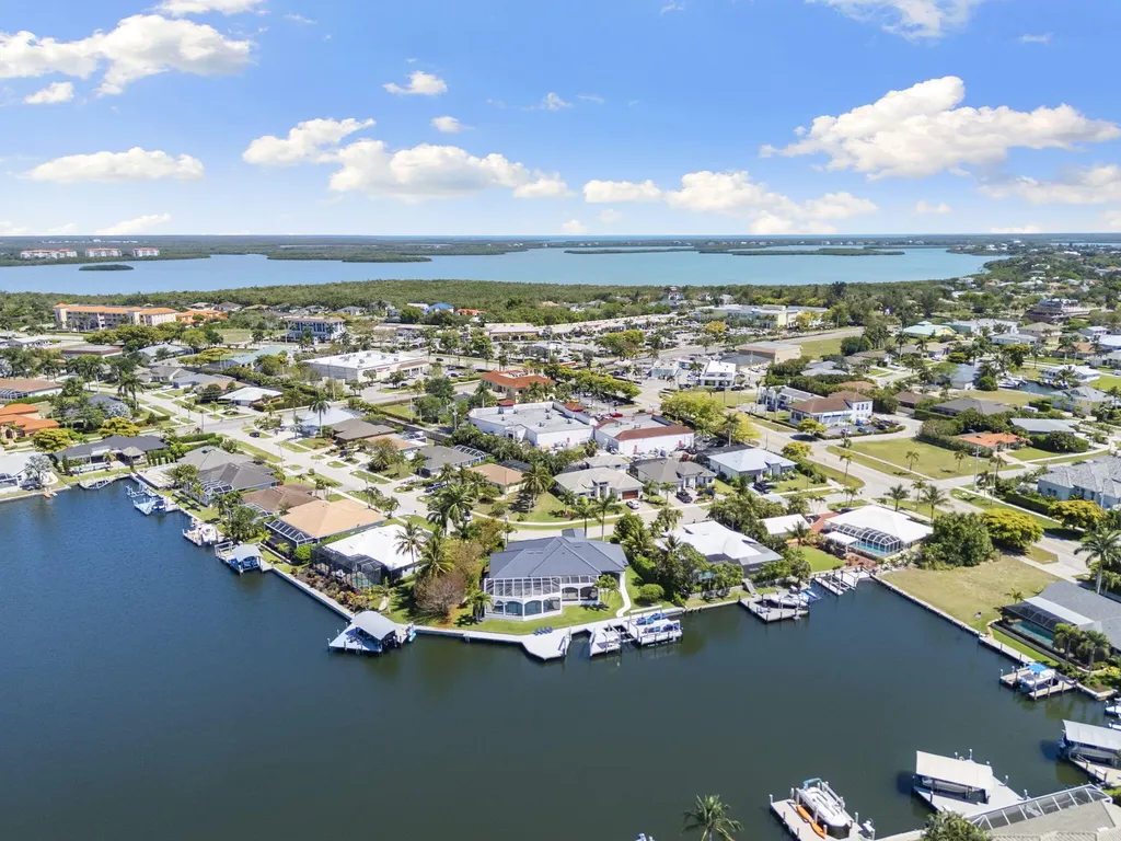 1722 N Bahama Avenue Marco Island FL 34145