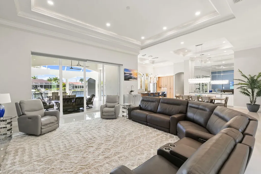 1722 N Bahama Avenue Marco Island FL 34145