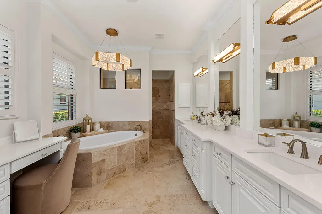 3365 Runaway Lane Naples FL 34114