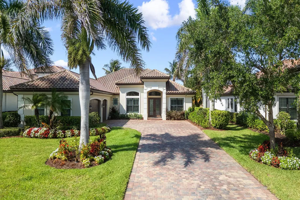 3365 Runaway Lane Naples FL 34114