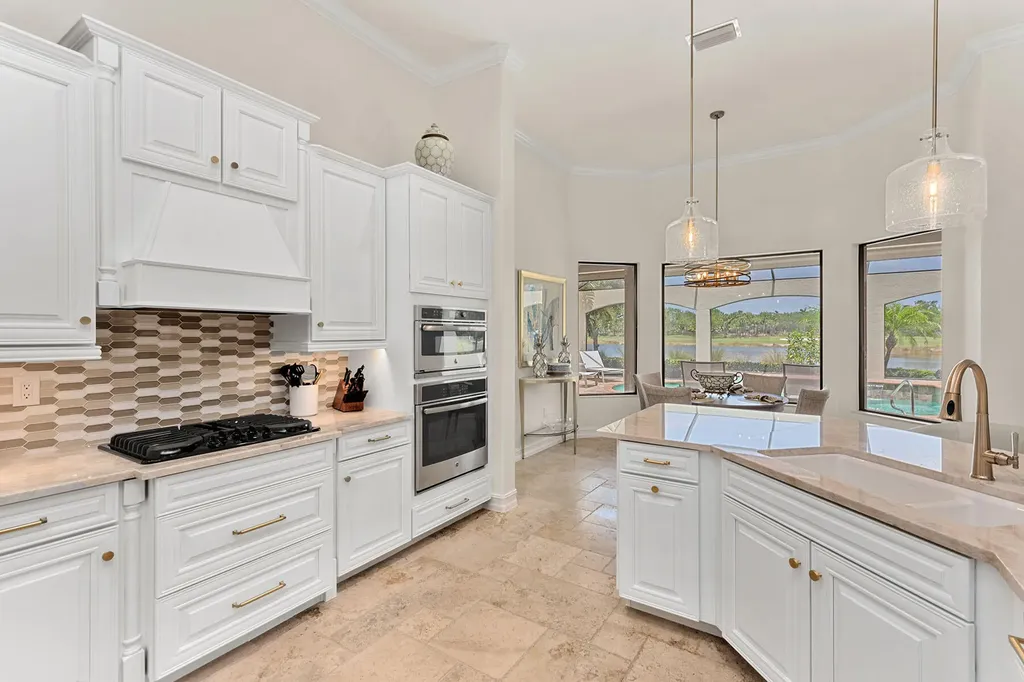 3365 Runaway Lane Naples FL 34114