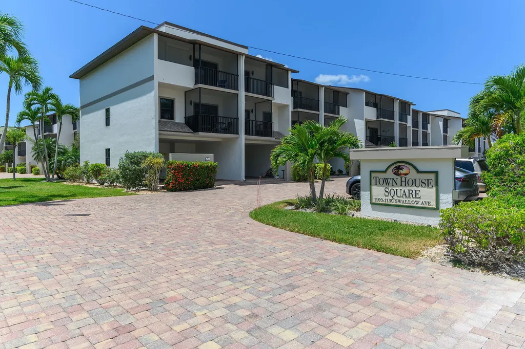 1130 Swallow Avenue Marco Island FL 34145