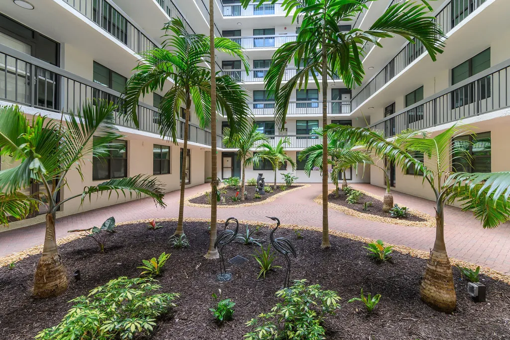 591 Seaview Court Marco Island FL 34145