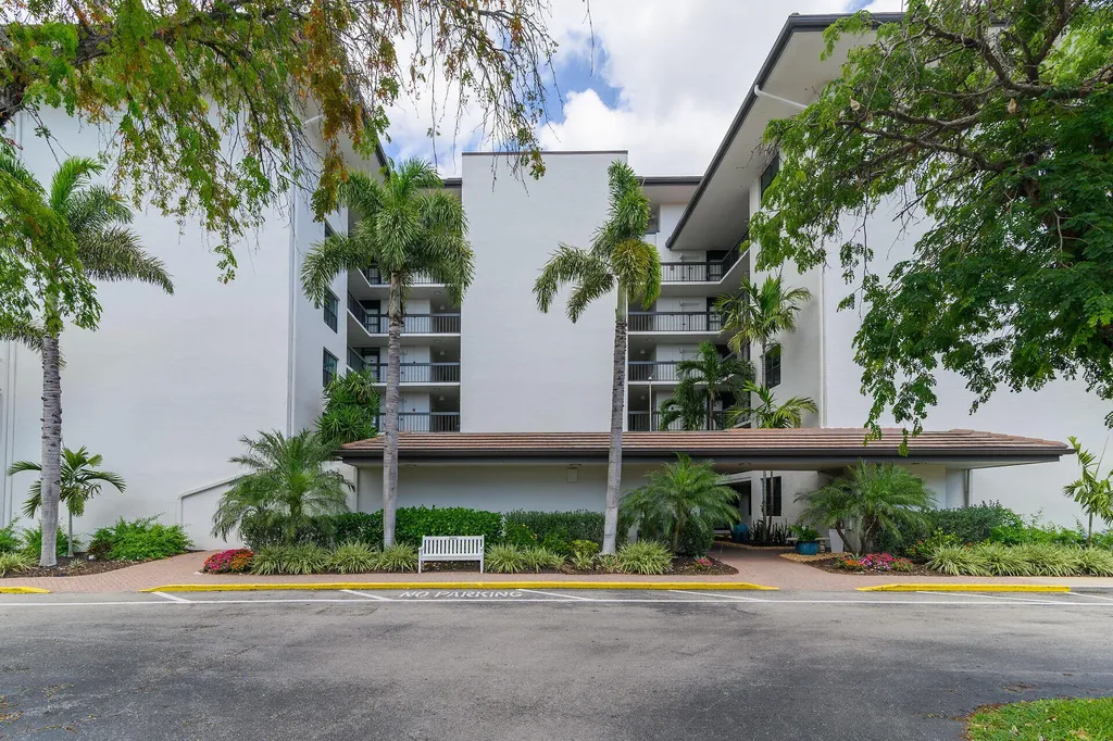 591 Seaview Court Marco Island FL 34145