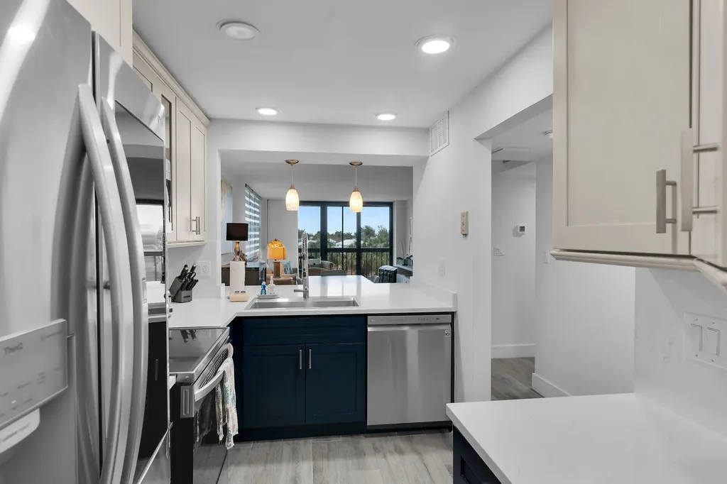 591 Seaview Court Marco Island FL 34145