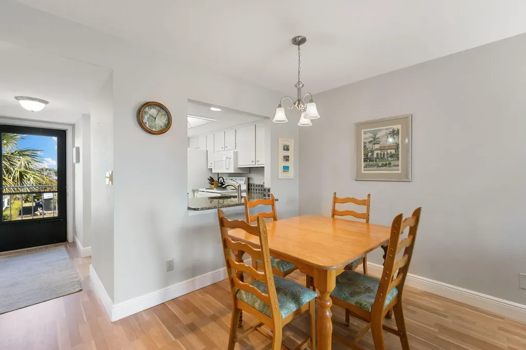 1024 Manatee Road Naples FL 34114