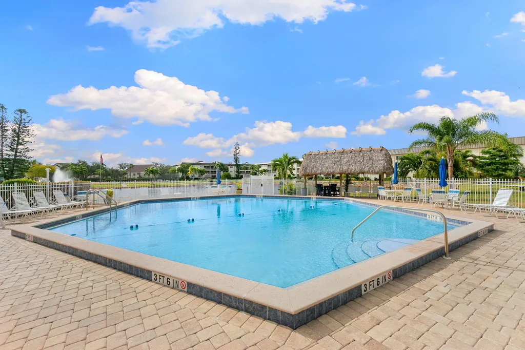 1024 Manatee Road Naples FL 34114