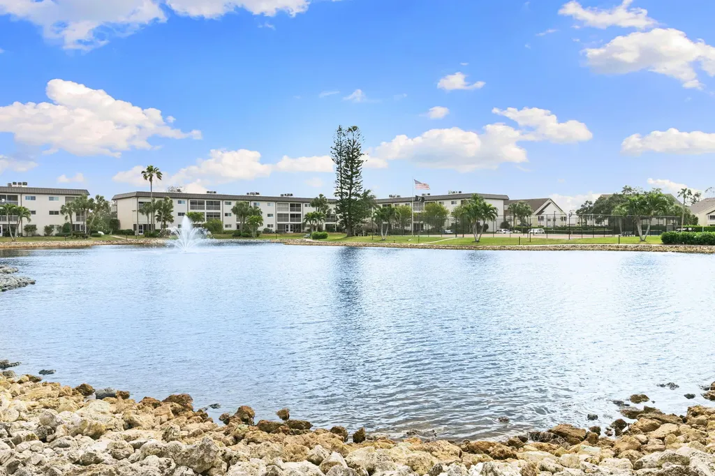 1024 Manatee Road Naples FL 34114