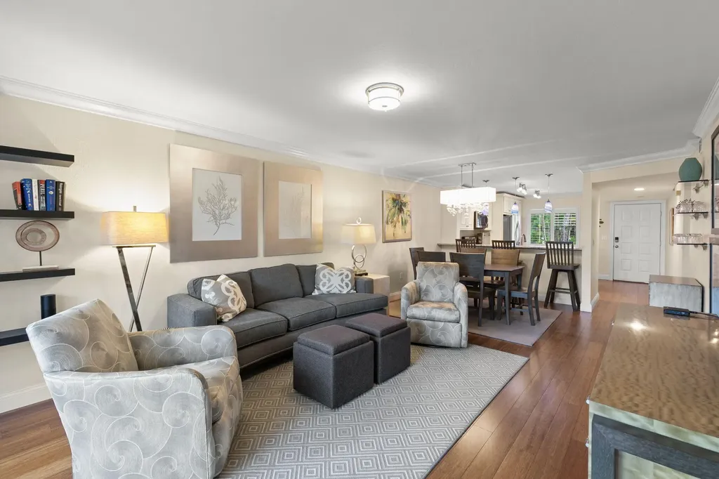 3072 Sandpiper Bay Circle Naples FL 34112