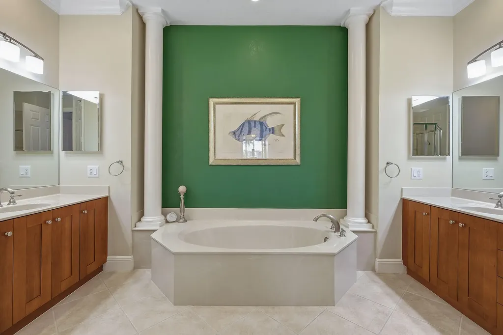 9219 Corfu Court Naples FL 34114