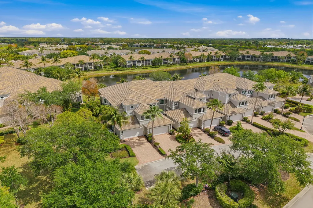 9219 Corfu Court Naples FL 34114