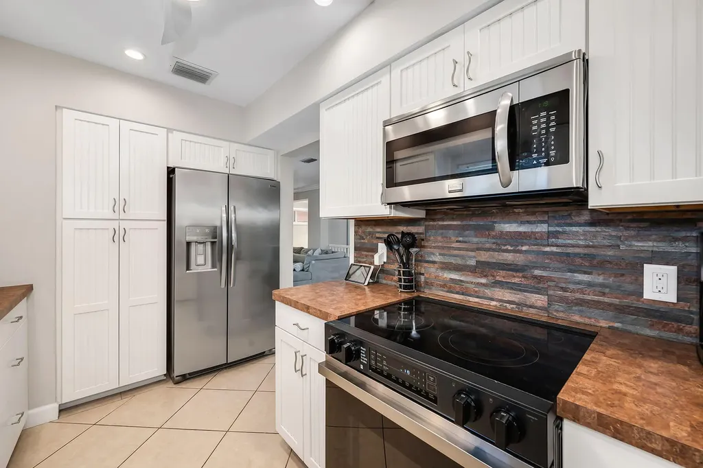 146 Greenbrier Street Marco Island FL 34145