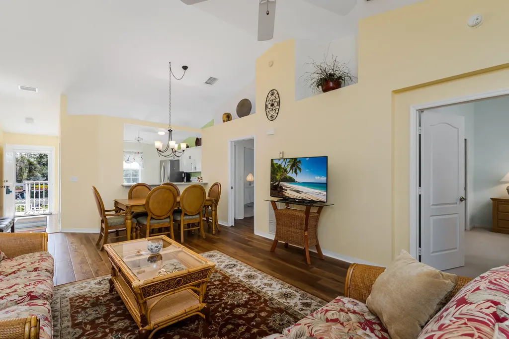 8065 Tiger Cove Naples FL 34113