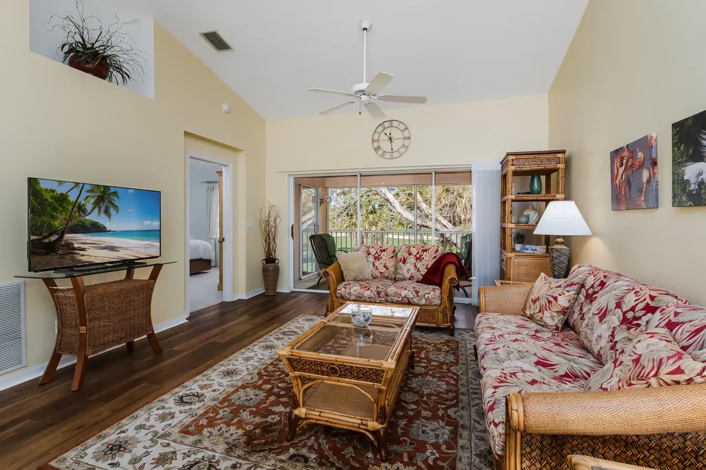 8065 Tiger Cove Naples FL 34113