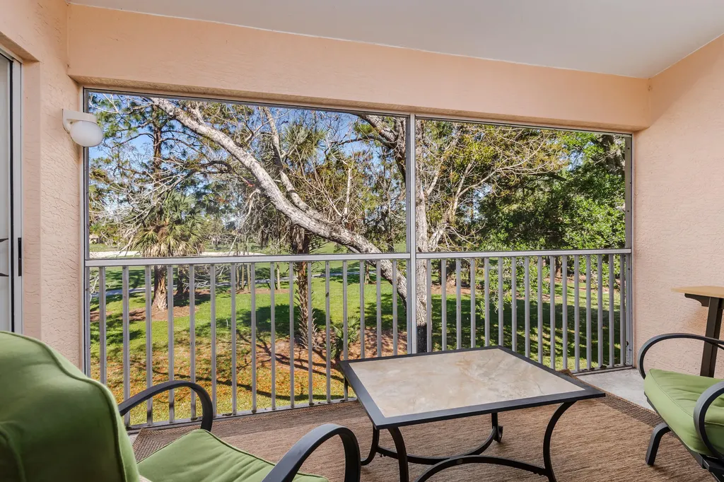 8065 Tiger Cove Naples FL 34113