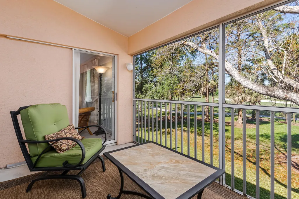 8065 Tiger Cove Naples FL 34113