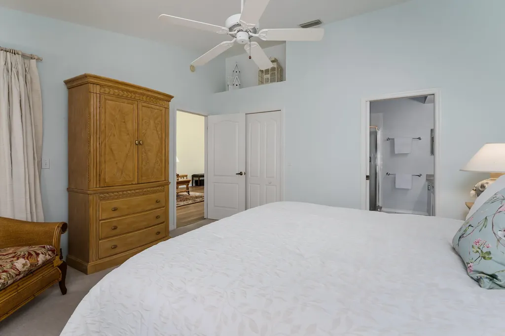 8065 Tiger Cove Naples FL 34113
