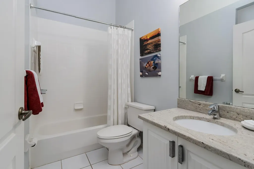 8065 Tiger Cove Naples FL 34113
