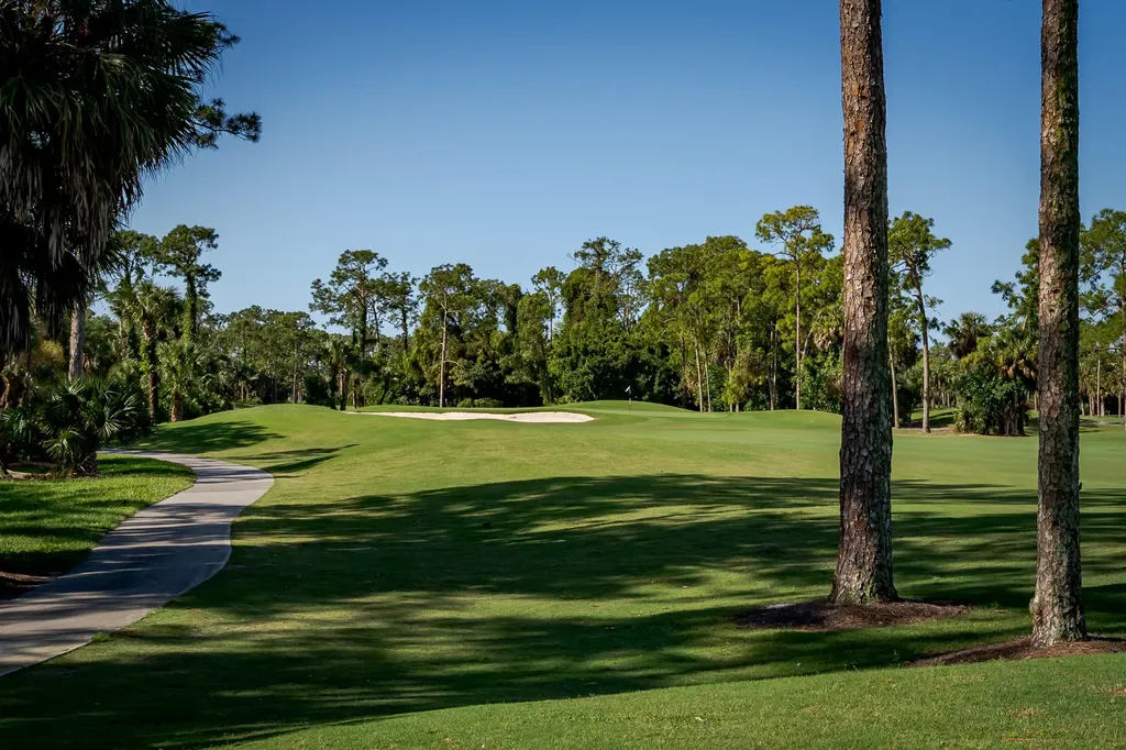 8065 Tiger Cove Naples FL 34113