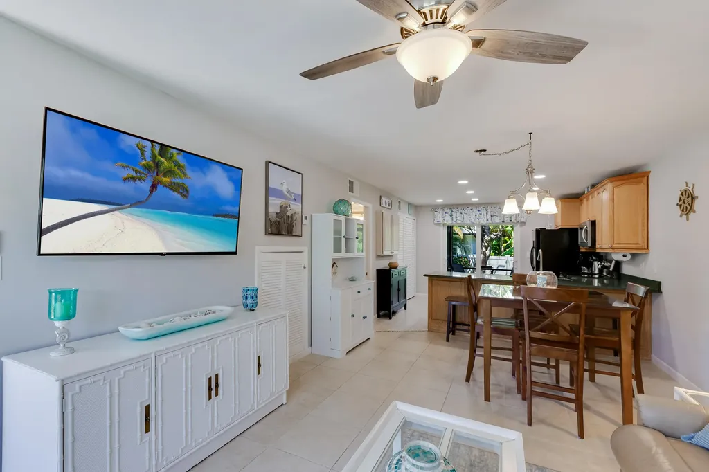 731 W Elkcam Circle Marco Island FL 34145