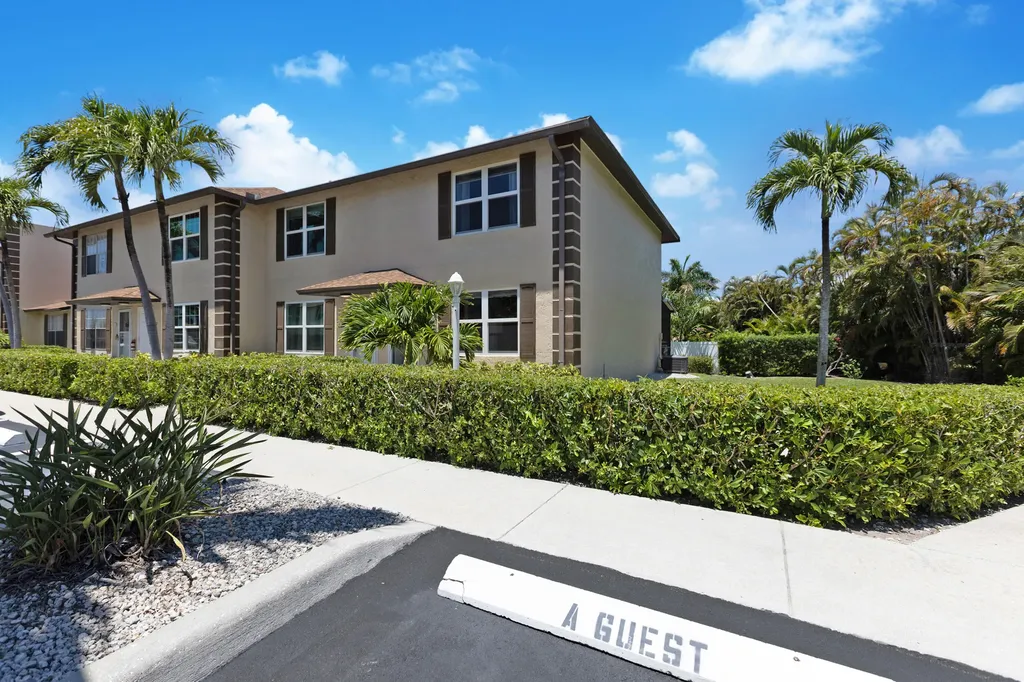731 W Elkcam Circle Marco Island FL 34145