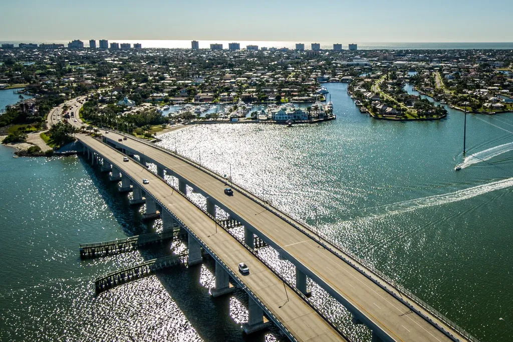 138 Clyburn Way W Marco Island FL 34145