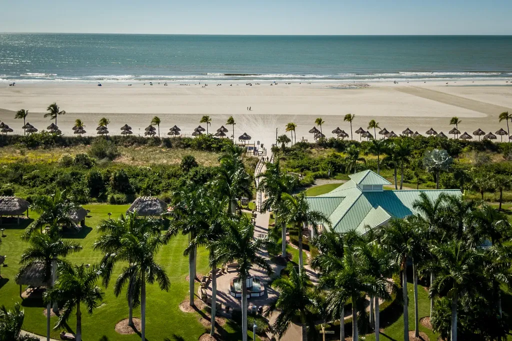 138 Clyburn Way W Marco Island FL 34145