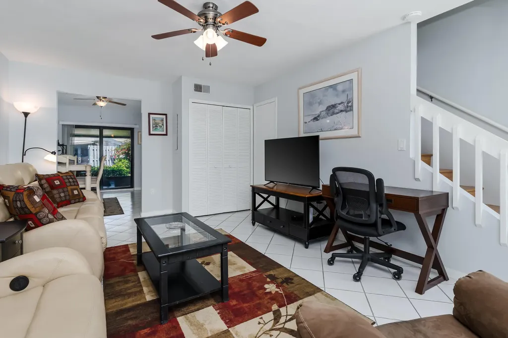 138 Clyburn Way W Marco Island FL 34145