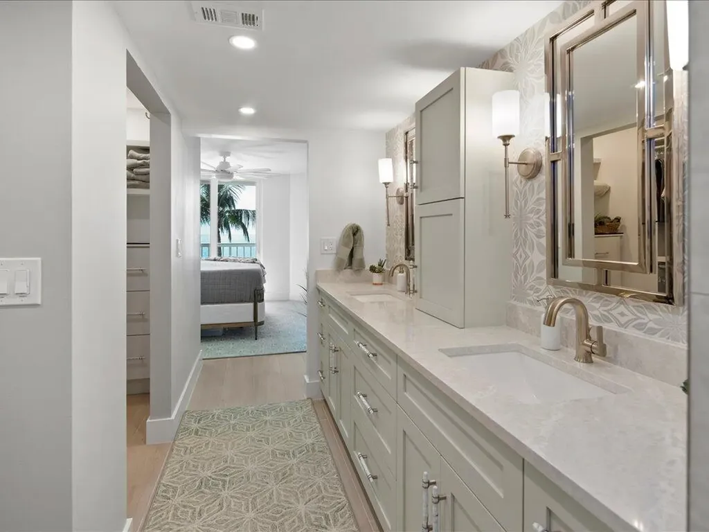 990 Cape Marco Marco Island FL 34145