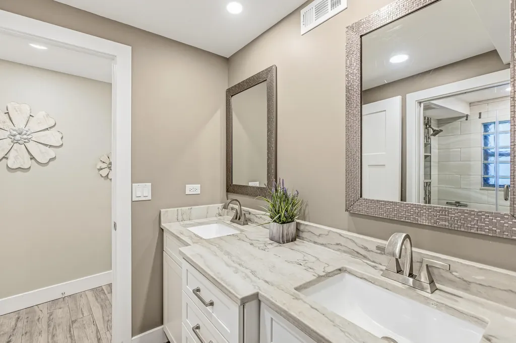 1085 Bald Eagle Drive Marco Island FL 34145