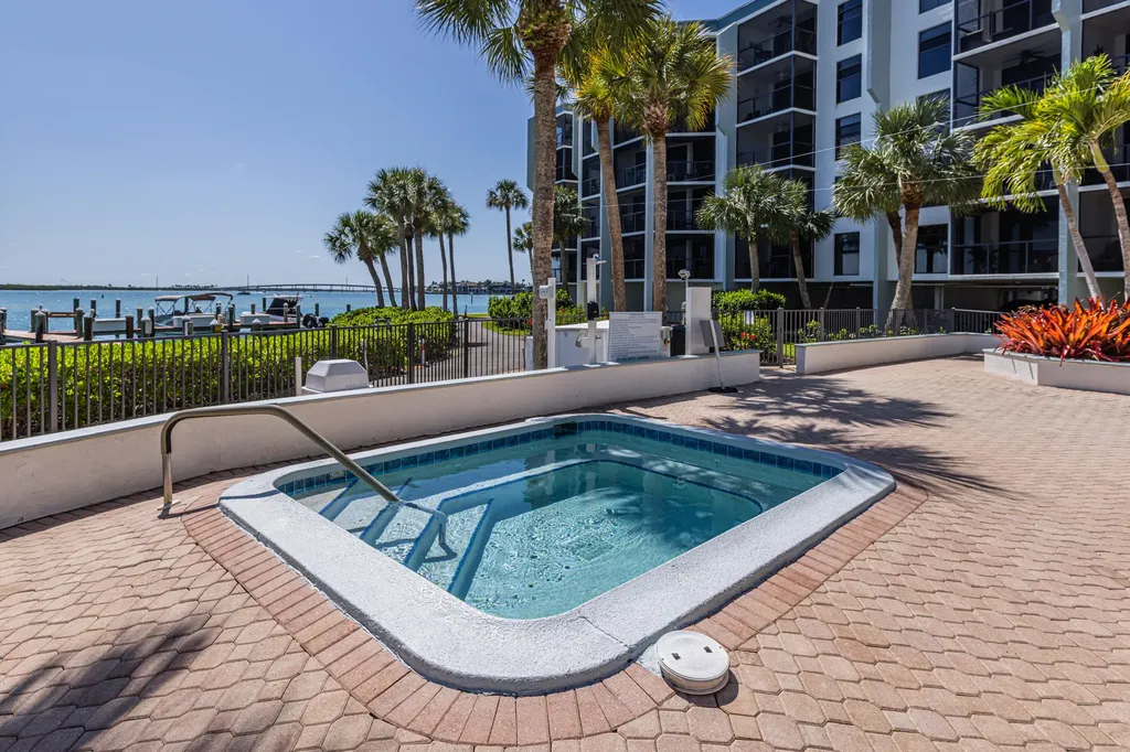 1085 Bald Eagle Drive Marco Island FL 34145