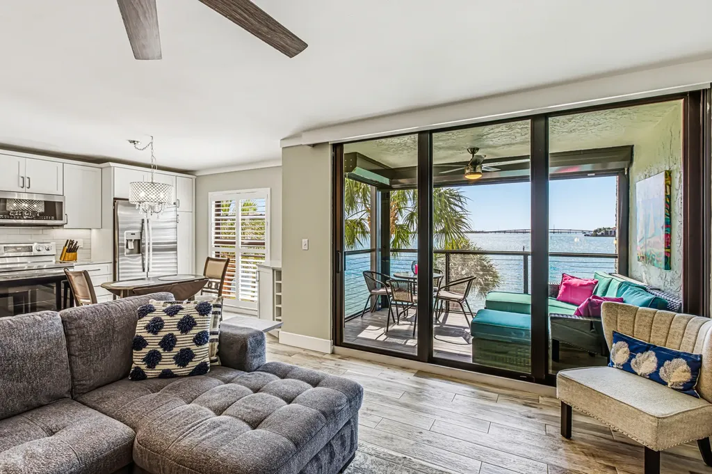 1085 Bald Eagle Drive Marco Island FL 34145