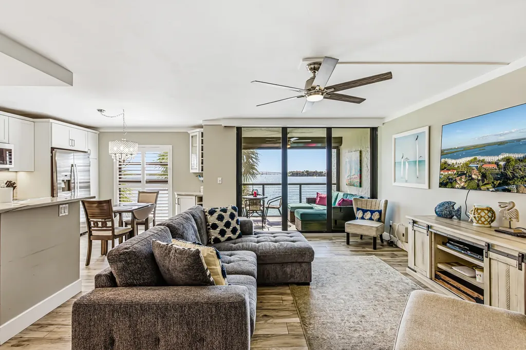 1085 Bald Eagle Drive Marco Island FL 34145