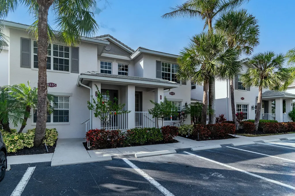 8335 Whisper Trace Way Naples FL 34114