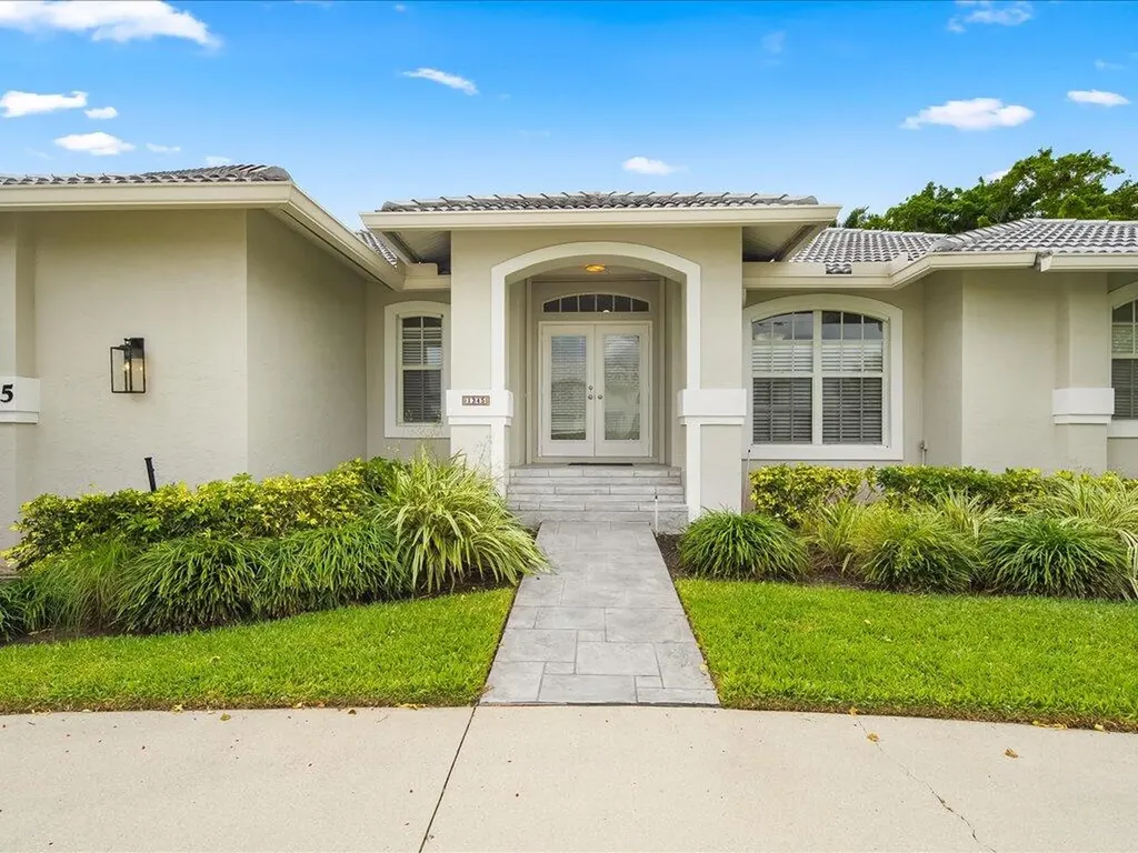 1345 Whiteheart Avenue Marco Island FL 34145