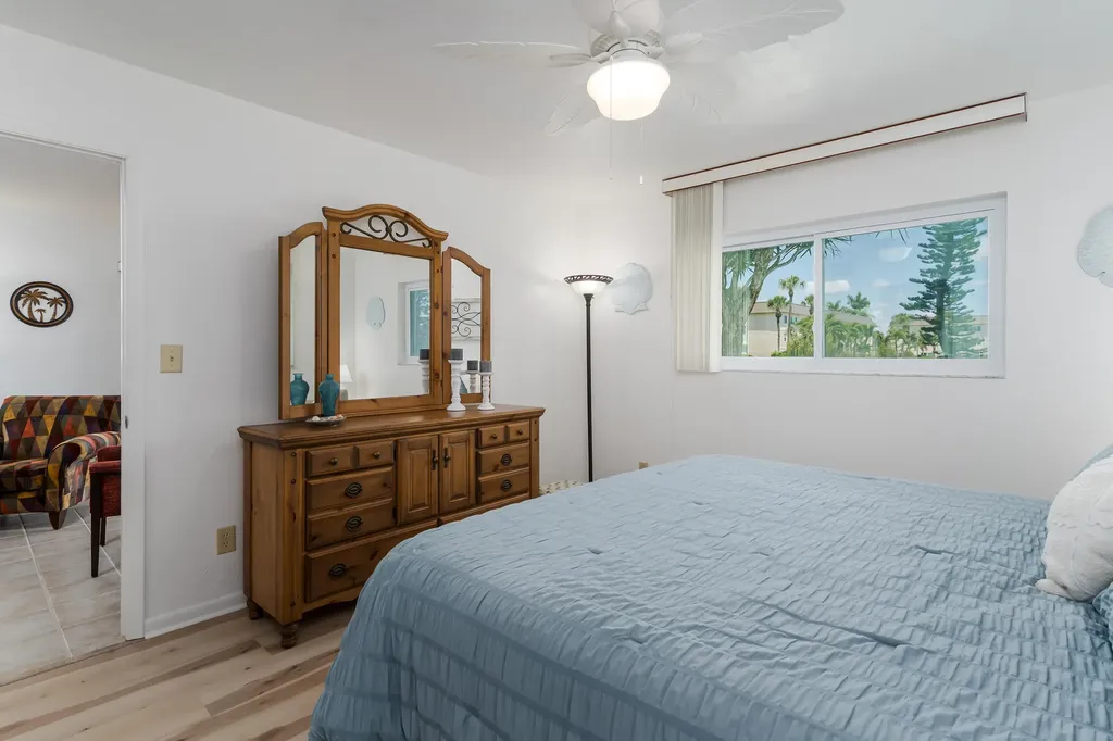 1008 Manatee Road Naples FL 34114