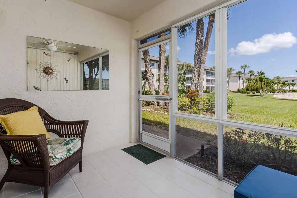 1008 Manatee Road Naples FL 34114