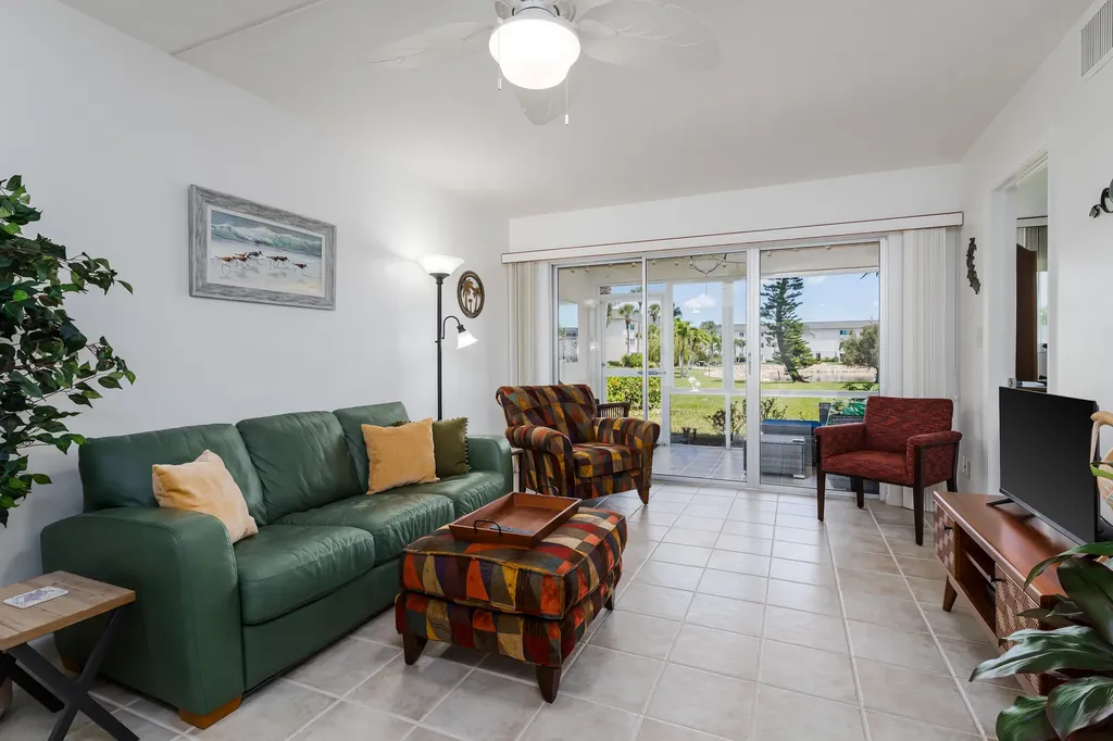 1008 Manatee Road Naples FL 34114