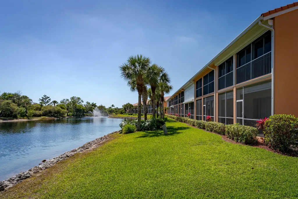 6830 Beach Resort Drive Naples FL 34114