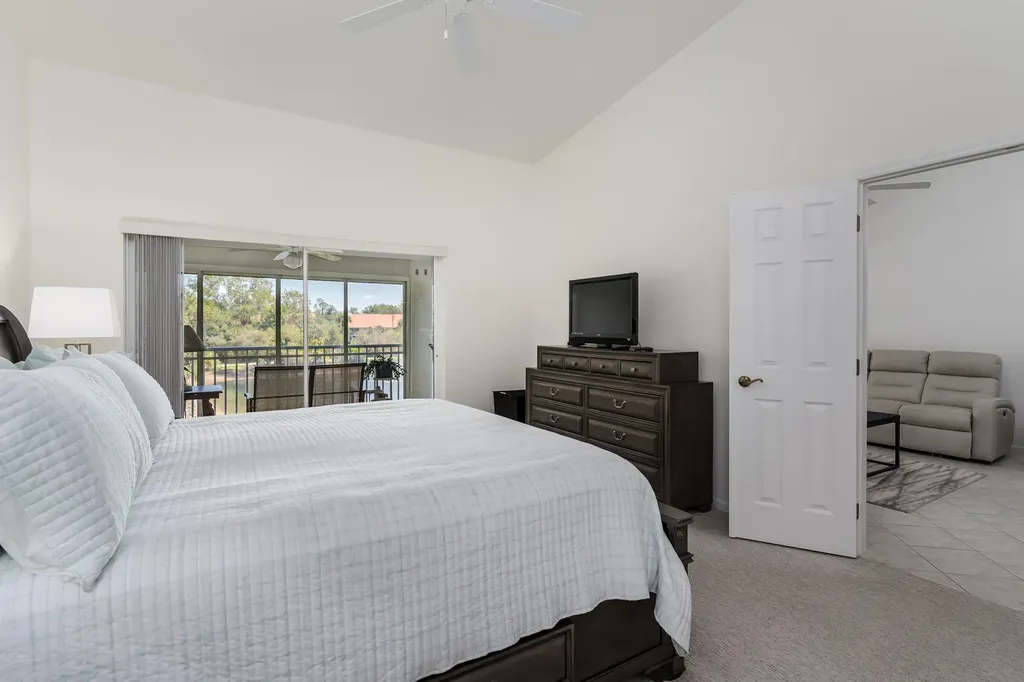 6830 Beach Resort Drive Naples FL 34114