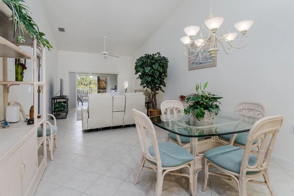 6830 Beach Resort Drive Naples FL 34114
