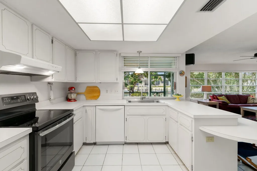 751 Orchid Court Marco Island FL 34145