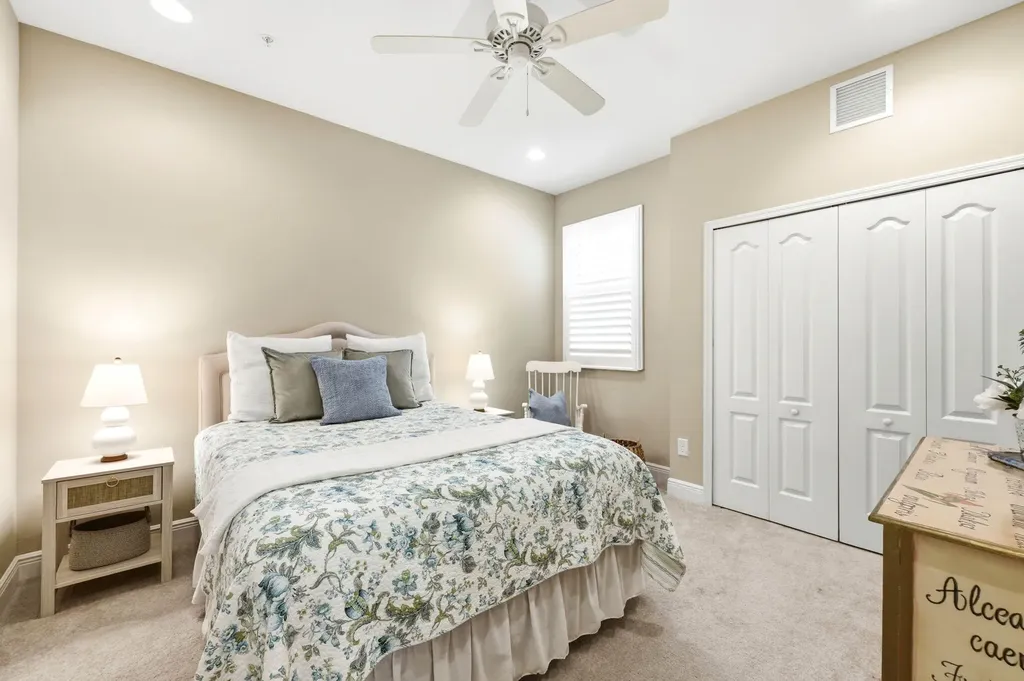 6977 Avalon Circle Naples FL 34112
