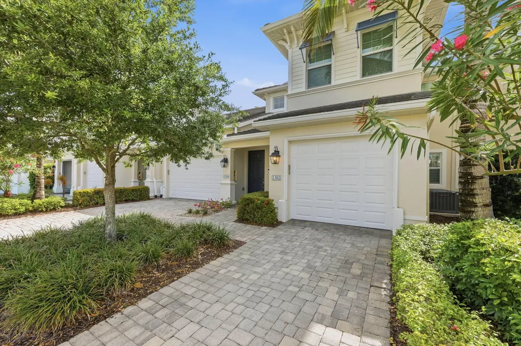 6977 Avalon Circle Naples FL 34112