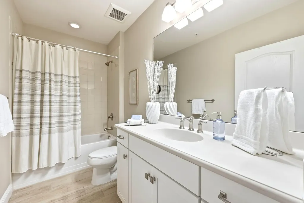 6977 Avalon Circle Naples FL 34112