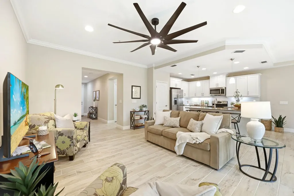 6977 Avalon Circle Naples FL 34112